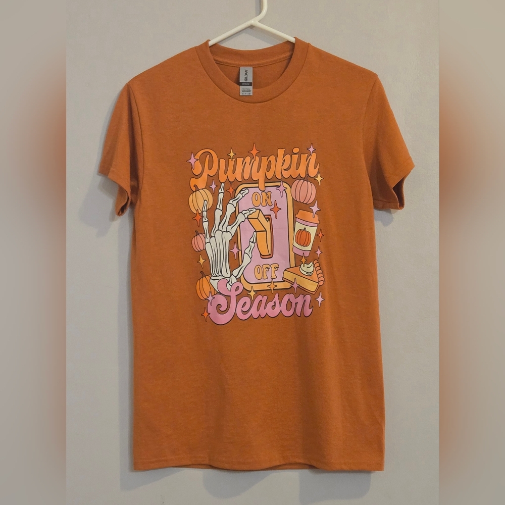 Gildan Orange Pumpkin Season Halloween Fall Shirt Size Small